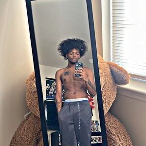 Meet your Posher, Curly